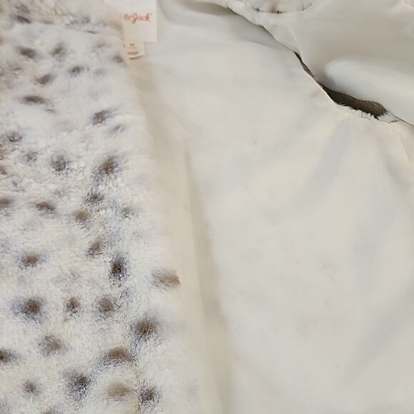 Cat & Jack Soft Open Style Animal Print Vest - Picture 2 of 5